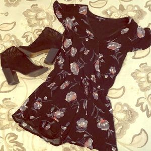 Black flower romper